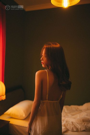 李佳佳